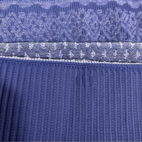 Lululemon Blue Patterned Hooded Long Sleeve Workout Top - Picture 9 of 9